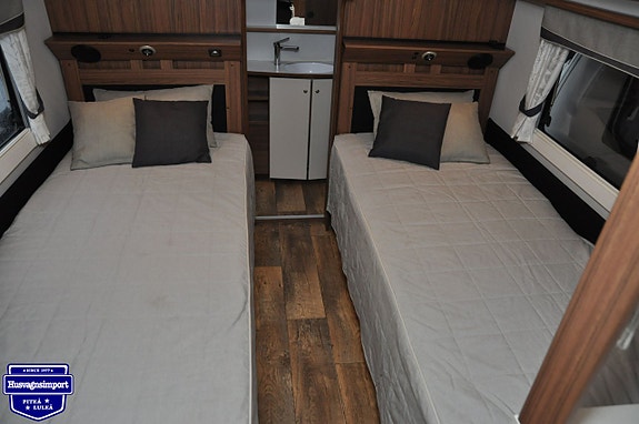 Polar 650 TR LB Selected Mover / Långbädd / Badrum med dusch 2 of 21