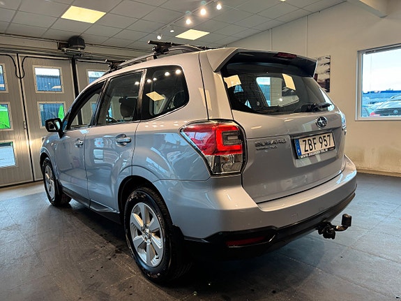 Subaru Forester 3 of 5