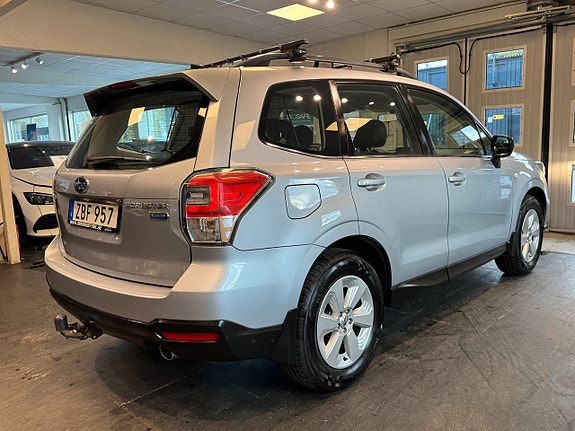 Subaru Forester 4 of 5