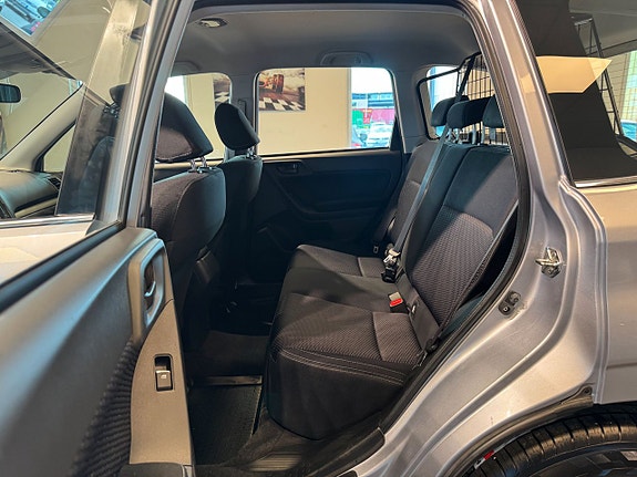 Subaru Forester 16 of 21