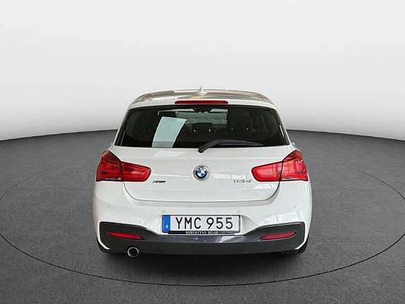 BMW 118d 4 of 20