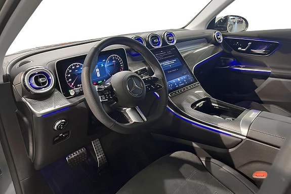 Mercedes-Benz GLC300 e 6 of 20