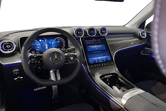 Mercedes-Benz GLC300 e 8 of 20