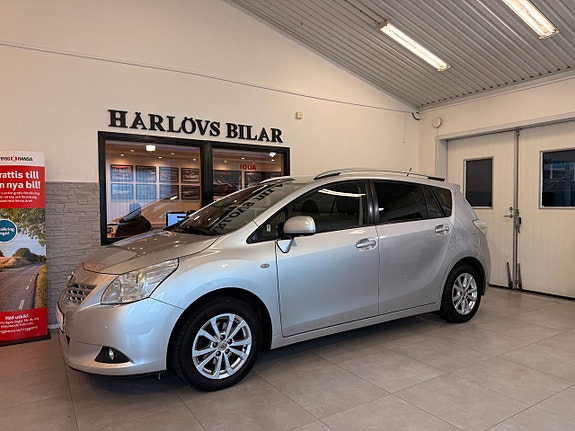 Toyota Verso 2 of 5