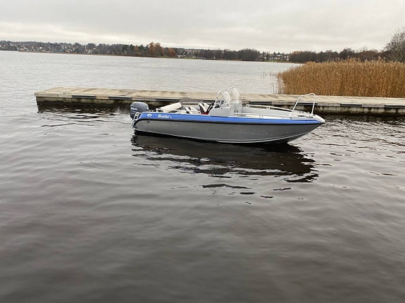 Buster X Yamaha 60 hk 30 kärra 2012