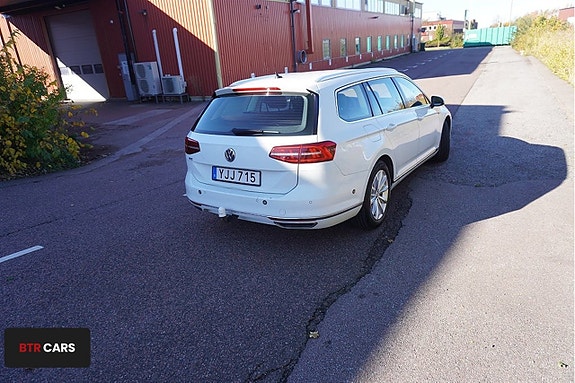 Volkswagen Passat 5 of 5