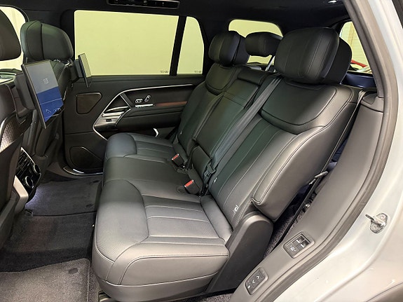 Land Rover Range Rover 13 of 16