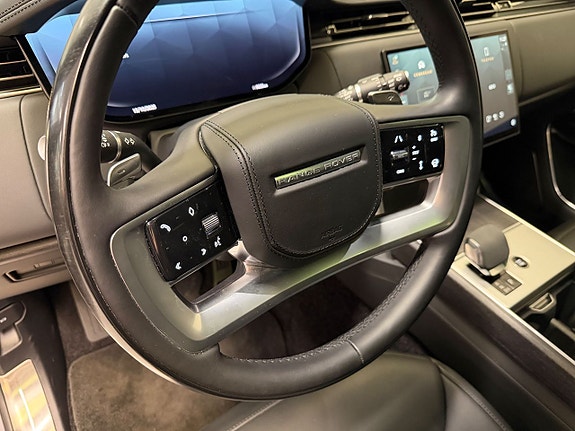 Land Rover Range Rover 11 of 16