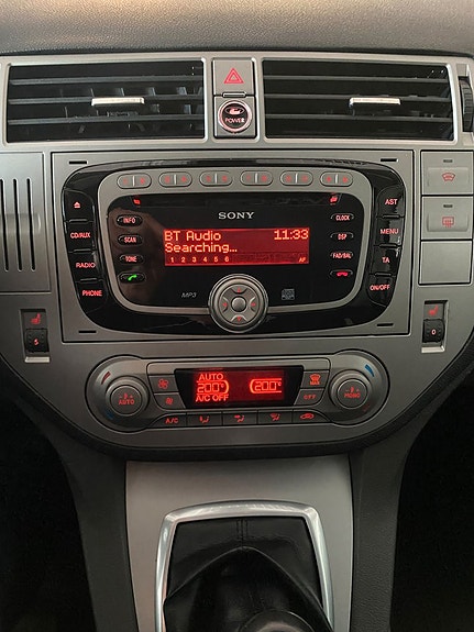 Ford Kuga 16 of 18