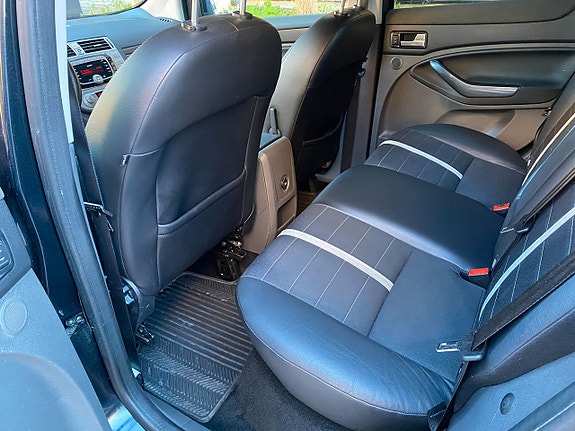 Ford Kuga 17 of 18