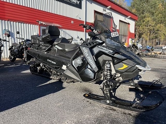 Polaris Titan Prostar S4