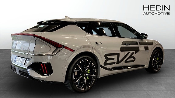 Kia EV6 2 of 23