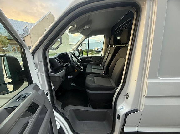Volkswagen Crafter 12 of 18