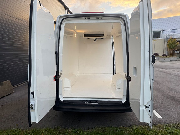 Volkswagen Crafter 9 of 18