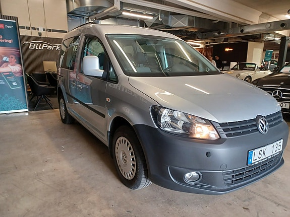 Volkswagen Caddy 4 of 5
