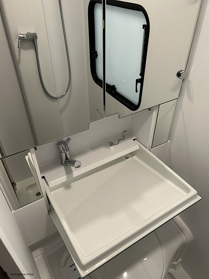 Adria Altea 542 PK 15 of 19