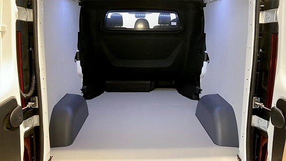 Nissan Primastar 10 of 12