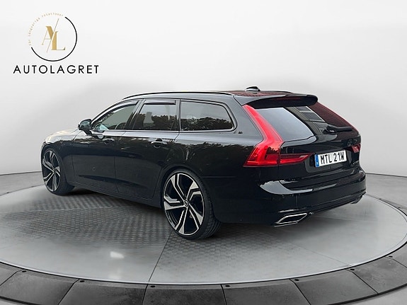 Volvo V90 3 of 5