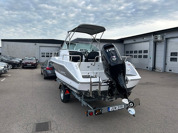 Olympic 580C Suzuki 175hk / Brenderup 1500kg 8 of 11