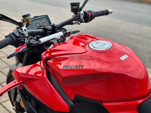 Ducati Streetfighter V4 SUPERERBJUDANDE 8 of 9