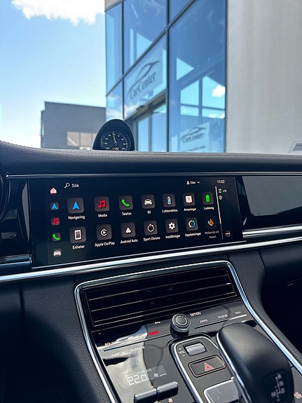 Porsche Panamera 4S 25 of 30