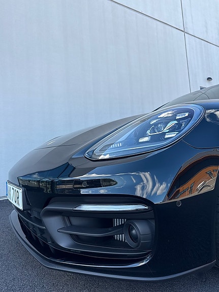Porsche Panamera 4S 15 of 30