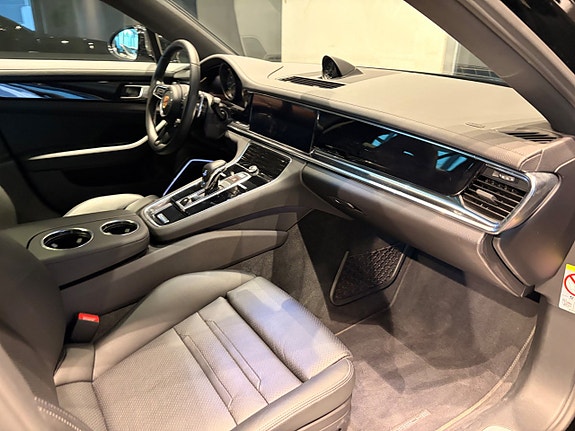Porsche Panamera 4S 4 of 20