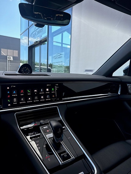 Porsche Panamera 4S 26 of 30