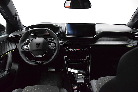 Peugeot 2008 3 of 5