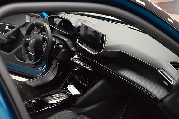 Peugeot 2008 19 of 23