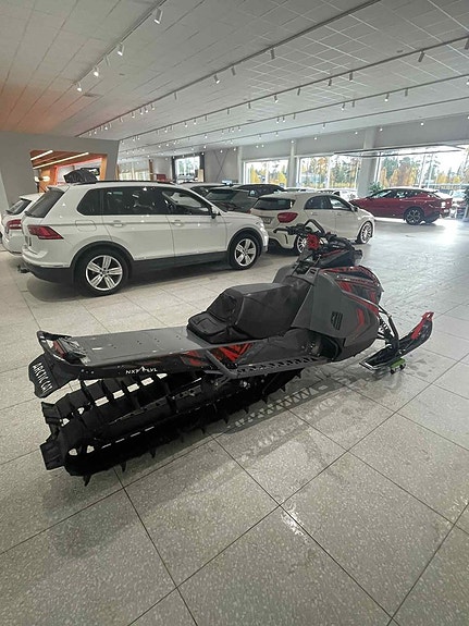 Arctic Cat M 8000 Alpha 165” 4 of 4