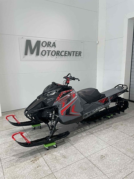 Arctic-cat M 8000 Alpha