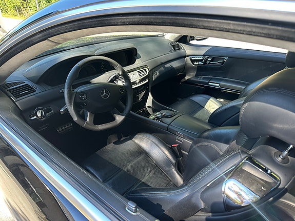 Mercedes-Benz CL63 9 of 14
