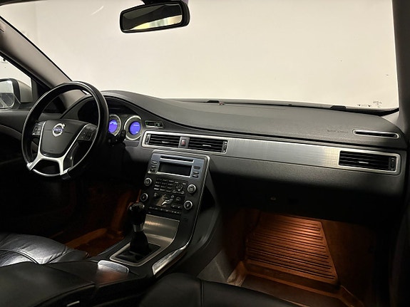 Volvo V70 10 of 20