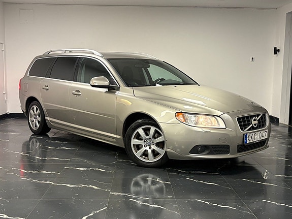 Volvo V70 3 of 20