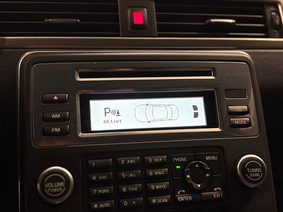 Volvo V70 14 of 20