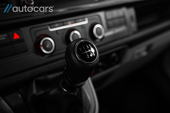 Volkswagen Transporter 18 of 27