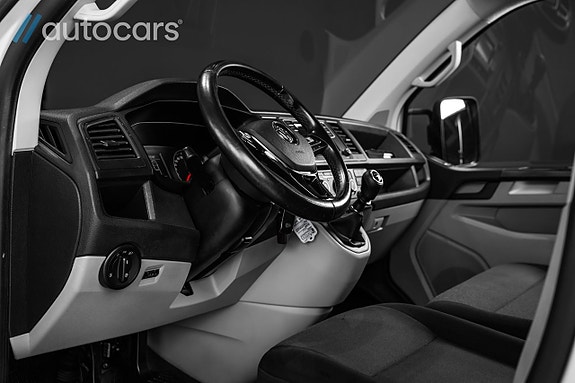 Volkswagen Transporter 14 of 27