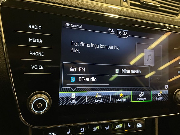 Skoda Superb 16 of 27