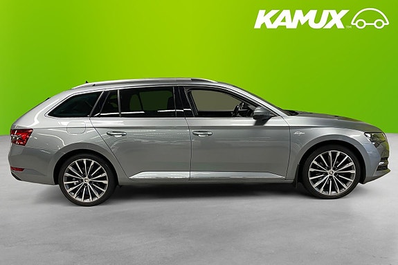Skoda Superb 2 of 5