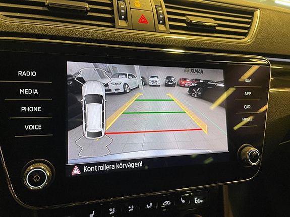 Skoda Superb 21 of 27