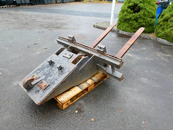 Beg 5tons Pallgaffel med Grävfäste B27/S2