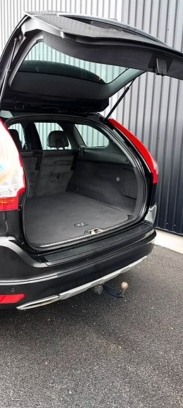 Volvo XC60 12 of 18
