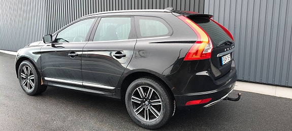 Volvo XC60 4 of 5