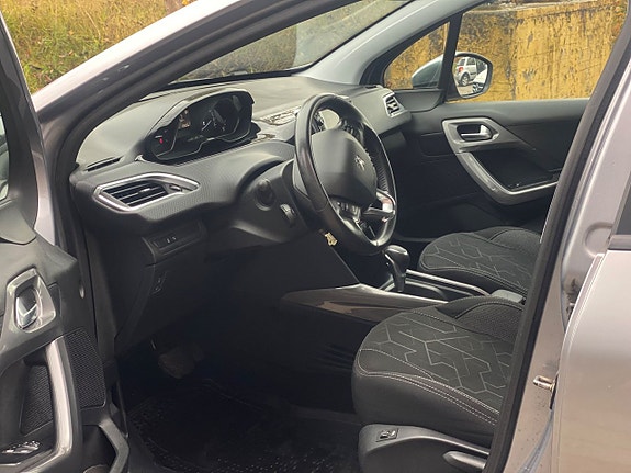 Peugeot 2008 6 of 8