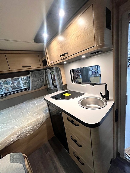 Weinsberg CaraOne 390 QD 5 of 5