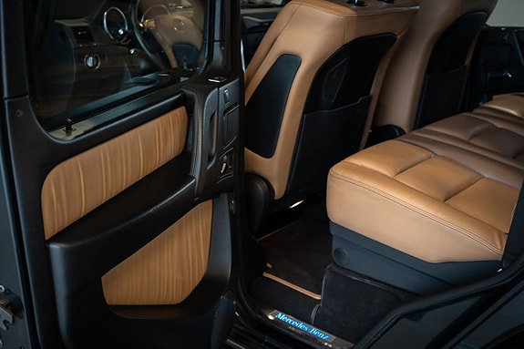 Mercedes-Benz G500 10 of 18
