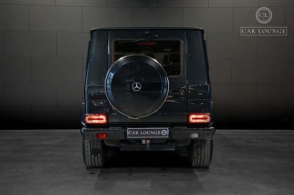 Mercedes-Benz G500 4 of 5