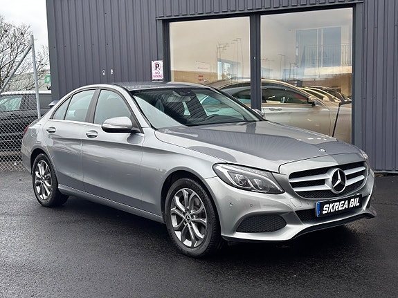 Mercedes-Benz C220 d 2 of 5
