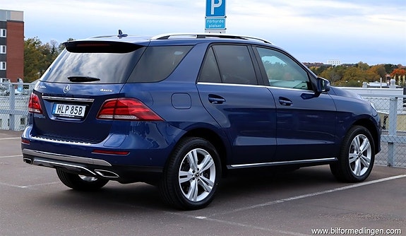 Mercedes-Benz GLE500 e 3 of 23